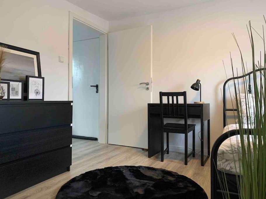 5Minuten Von Der City Entfernte Wohnung Mit Parkpl Μπίλεφελντ Εξωτερικό φωτογραφία