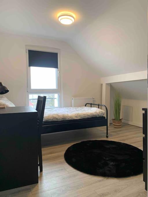 5Minuten Von Der City Entfernte Wohnung Mit Parkpl Μπίλεφελντ Εξωτερικό φωτογραφία
